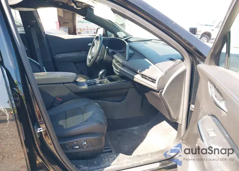 2024 Cadillac Xt4 Awd Sport z USA, uszkodzony, nr VIN 1GYFZFR48RF127690